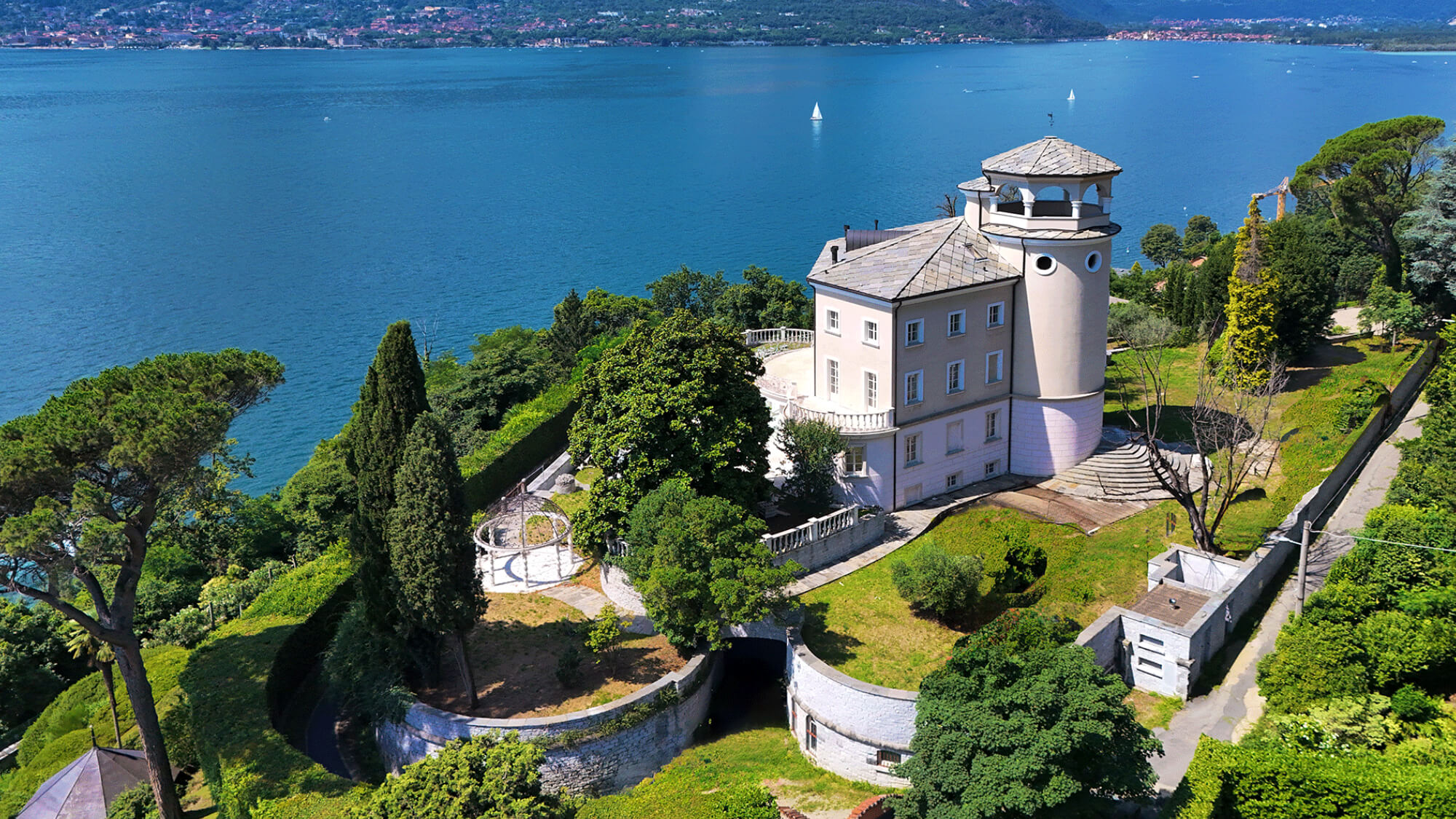 Lago Maggiore Group Real Estate