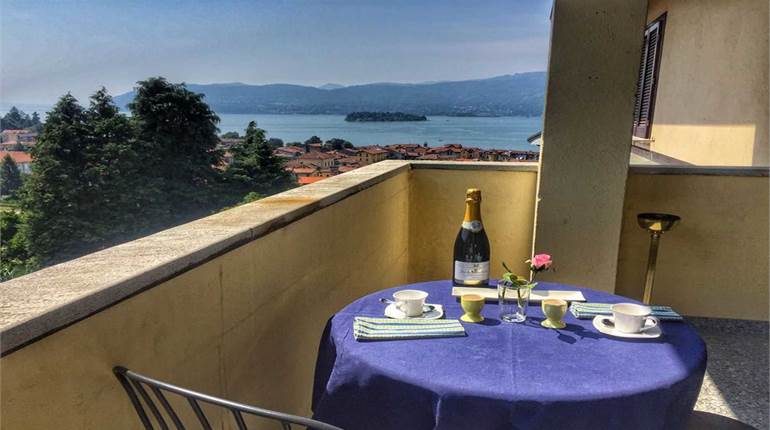  APARTMENT LAKE MAGGIORE 